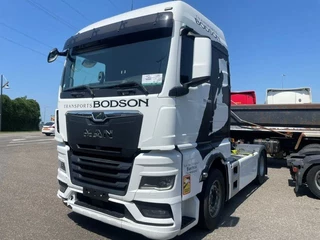 MAN TGX 18.510 XL,retarder,578.464 km!!,2 tanks, 2 UNITS