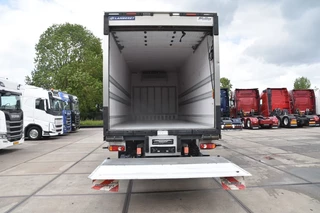 DAF CF 320 4x2 + CARRIER SUPRA 1150 - 274 TKM - WHEELBASE: 610 CM - DHOLLANDIA - ROLLING DOOR - TOP CONDITION -