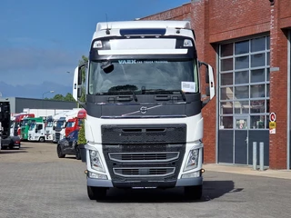 Volvo FH 13.500 Globetrotter 6x2 BDF - 4.90 WB - Full air - Leather - I shift