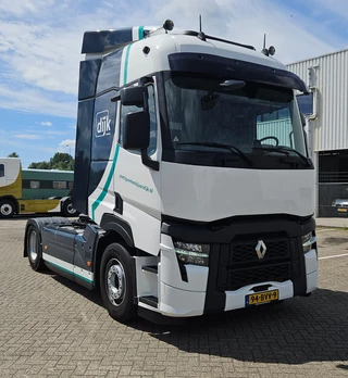 Renault T T440 T4x2 sleeper cab