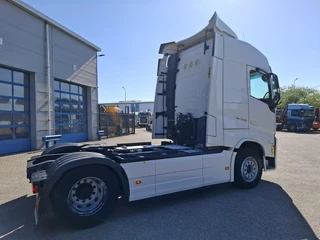 Volvo FH FH5-500 / VEB+ / 644796 KM / I-PARKCOOL / NB CHASSIS / DOUBLE TANK / FULL-SPOILER / 2XBED / FRIDGE / LWDS / AUTOMATIC / EURO-6 / 2021