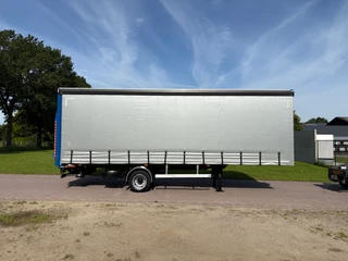 Bunk Be oplegger schuifzielen 8 ton met laadklep 1000 kg