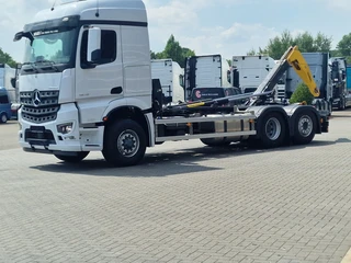 Mercedes-Benz Arocs 2645 6x2*4 with Hydrodrive - Palfinger T18A - Steering axle - Retarder - Like new