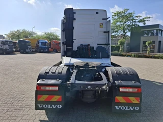 Volvo FH FH5-500 / VEB+ / 633007 KM / I-PARKCOOL / NA CHASSIS / DOUBLE TANK / FULL-SPOILER / 2XBED / FRIDGE / LWDS / AUTOMATIC / EURO-6 / 2021