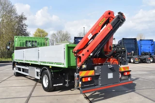 DAF LF 230 4x2 + PALFINGER PK 7.501 SLD5 - AS GOOD AS NEW - ONLY 46 TKM - 3 SEATS - WHEELBASE: 535 CM - CAMERA - REMOTE CONTROL -