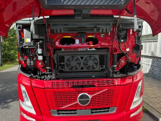 Volvo FH 500 FH 500 6X2 I-Parc Cool PTO / 1x Wit / 1x Rood
