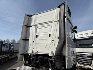 Mercedes-Benz Actros 1845 Gigaspace/Mirror Cam/Skirts/Night airco/