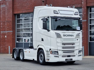 Scania S 590S V8 NGS 6X4 - retarder - full air - leather - WB 315 - frigo