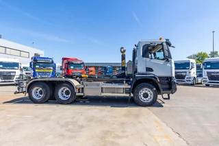 Iveco X-Way 460