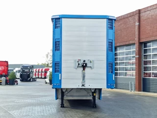 Pezzaioli New 3 stock livestock trailer 95.4M2 - Water & Ventilation - Lifting floors - Lifting roof - Lift axle