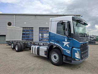 Volvo FM5-380 / VEB / !!ONLY:77517 KM!! / LIFT+LENKACHSE / INLINER / DAS / LWDS / AUTOMATIC / EURO-6 / 2024