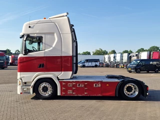 Scania S S540 NGS Highline 4x2 - Low deck - Retarder - Custom interior - Night clima - Full air - Led - Navi