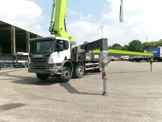 Scania P P420 8X4 ZOOMLION 54MTR
