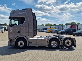 Scania S 660S V8 NGS Highline 6x2 - Retarder - Full air - Leather - Led - Alloy wheels
